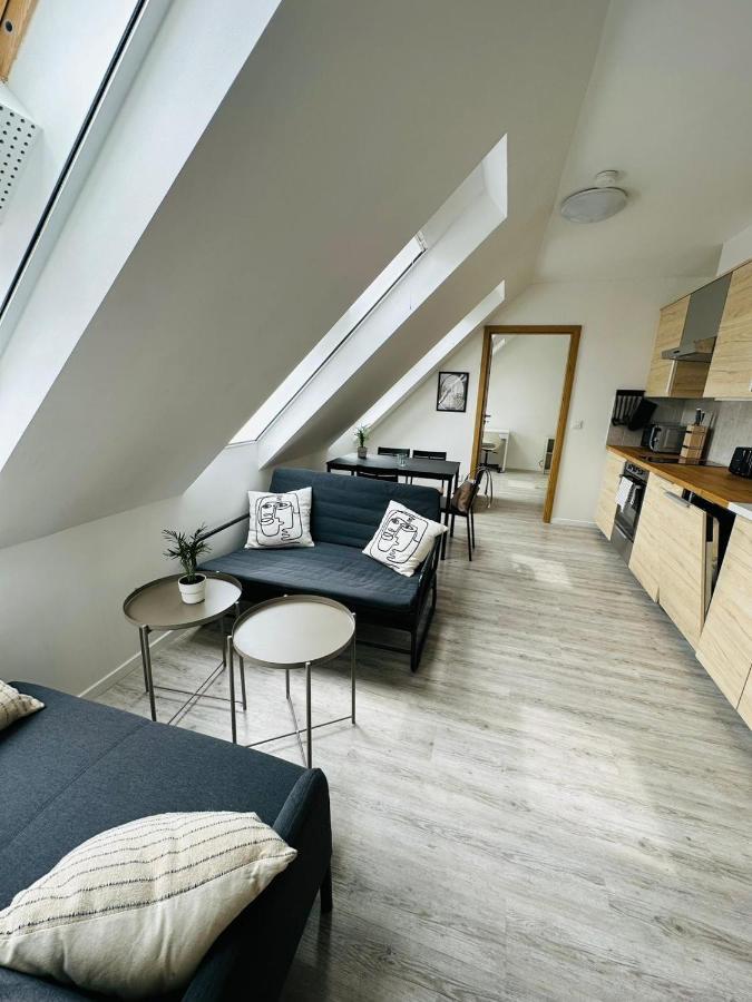 Palace Quarter 1 Peaceful Modern Central Top Floor Apartment Budapesta Exterior foto