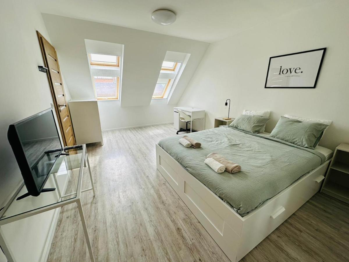 Palace Quarter 1 Peaceful Modern Central Top Floor Apartment Budapesta Exterior foto