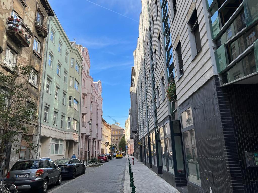 Palace Quarter 1 Peaceful Modern Central Top Floor Apartment Budapesta Exterior foto